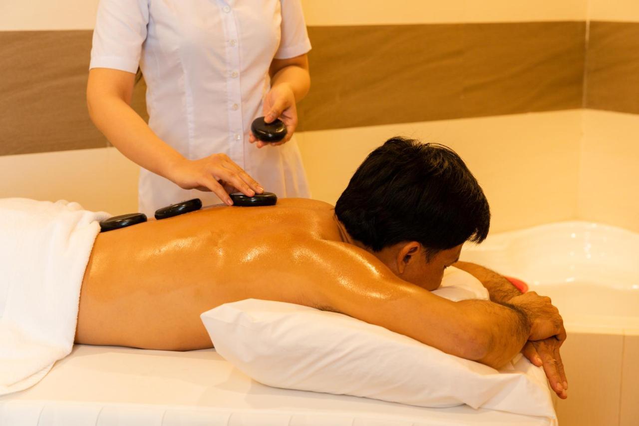 Phuc Ngoc Hotel Rạch Giá Kültér fotó